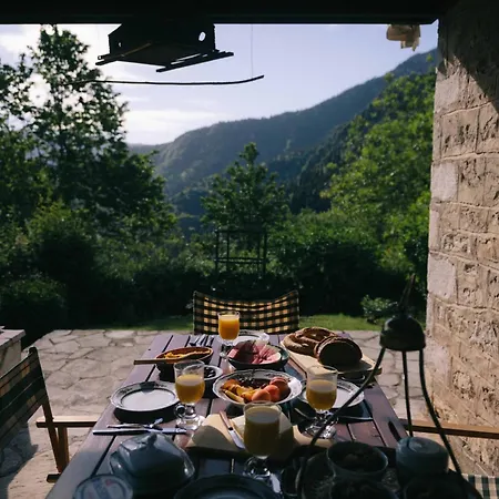 Meteora Mountain Stonehouse With Private Garden Kleinón