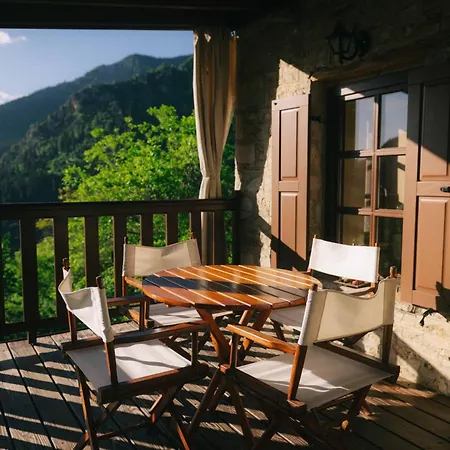ヴィラ Meteora Mountain Stonehouse With Private Garden Kleinón