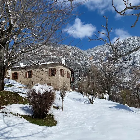 Meteora Mountain Stonehouse With Private Garden